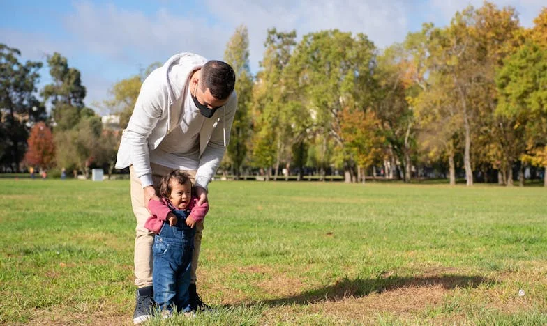 Ma sœur est venue avec son enfant, disant qu'elle avait besoin d'une pause. Avant que je comprenne ses vraies raisons, il était trop tard