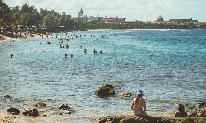 Un Cauchemar de Vacances : "Comment Ma Belle-Mère a Transformé Notre Voyage de Rêve en Désastre"